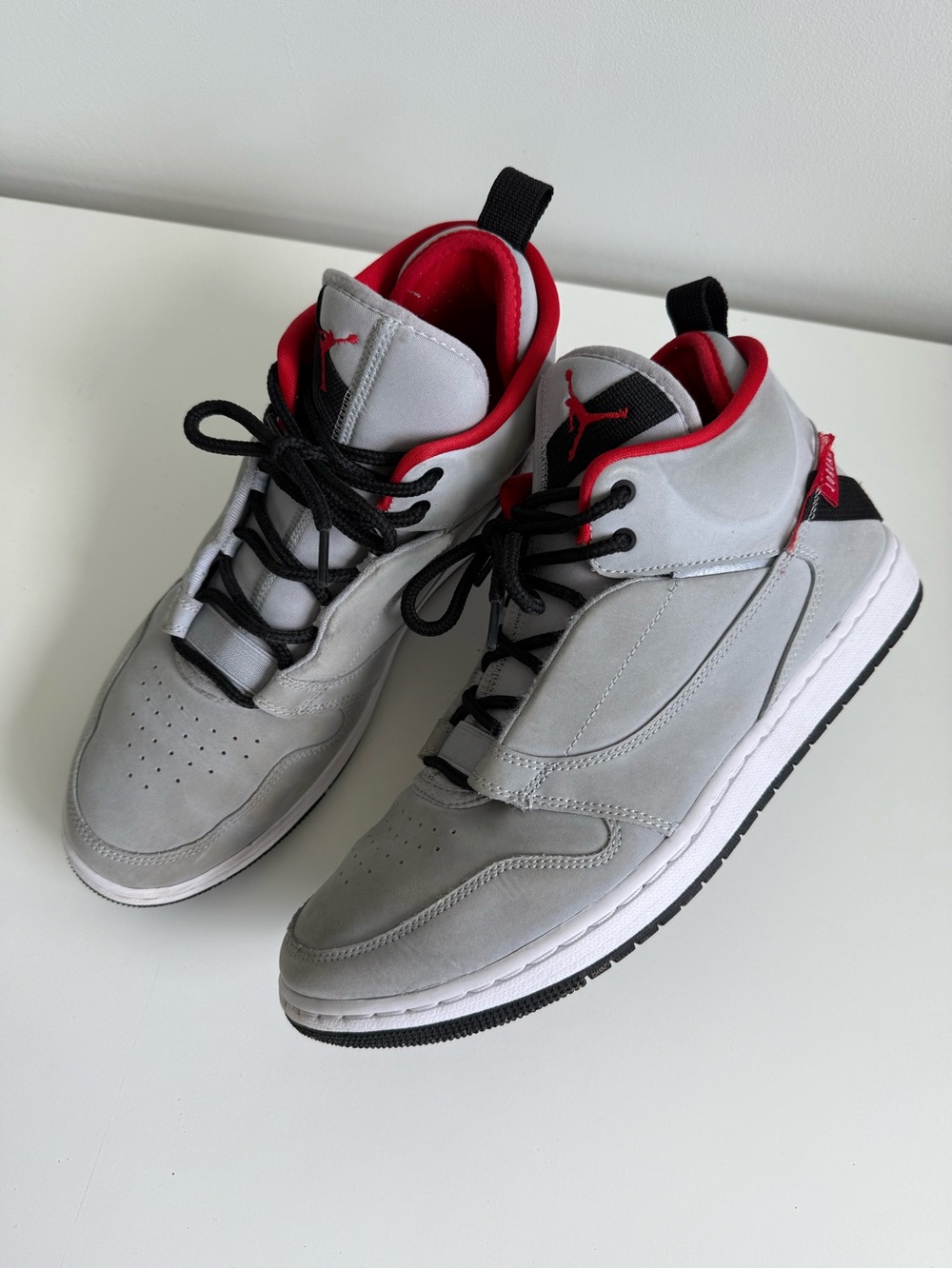 Nike Air Jordan Fadeaway Mid-Top Sneakers in WolfGray, Red and Black Men’s 10